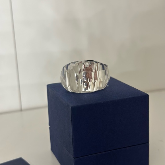 Swarovski ring with original box and tags - Picture 7 of 11